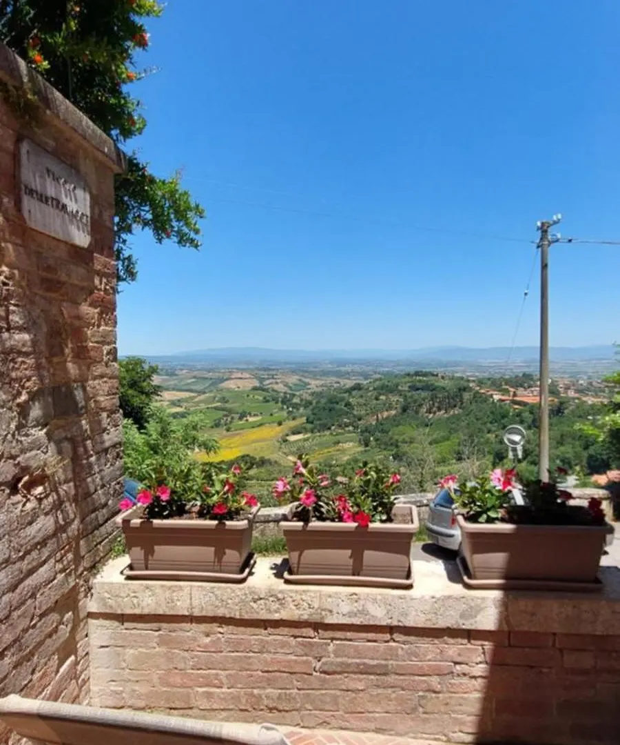 Pensión Hotel La Casa Di Angela Montepulciano Stazione Italia